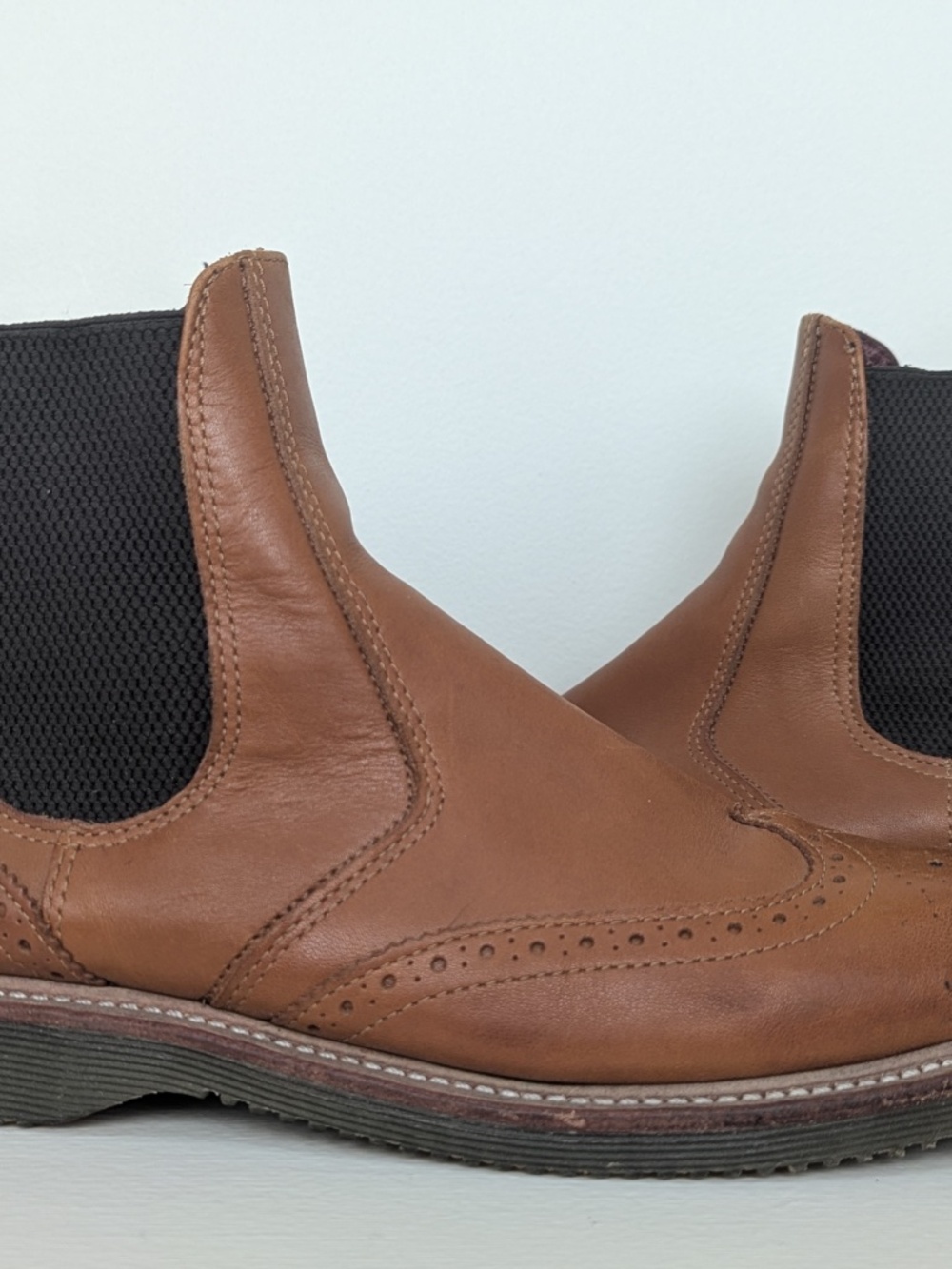 DR MARTENS - Picture 3 of 10